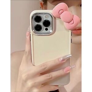Hello Kitty Silicone Phone Case Crem with Pink Bow